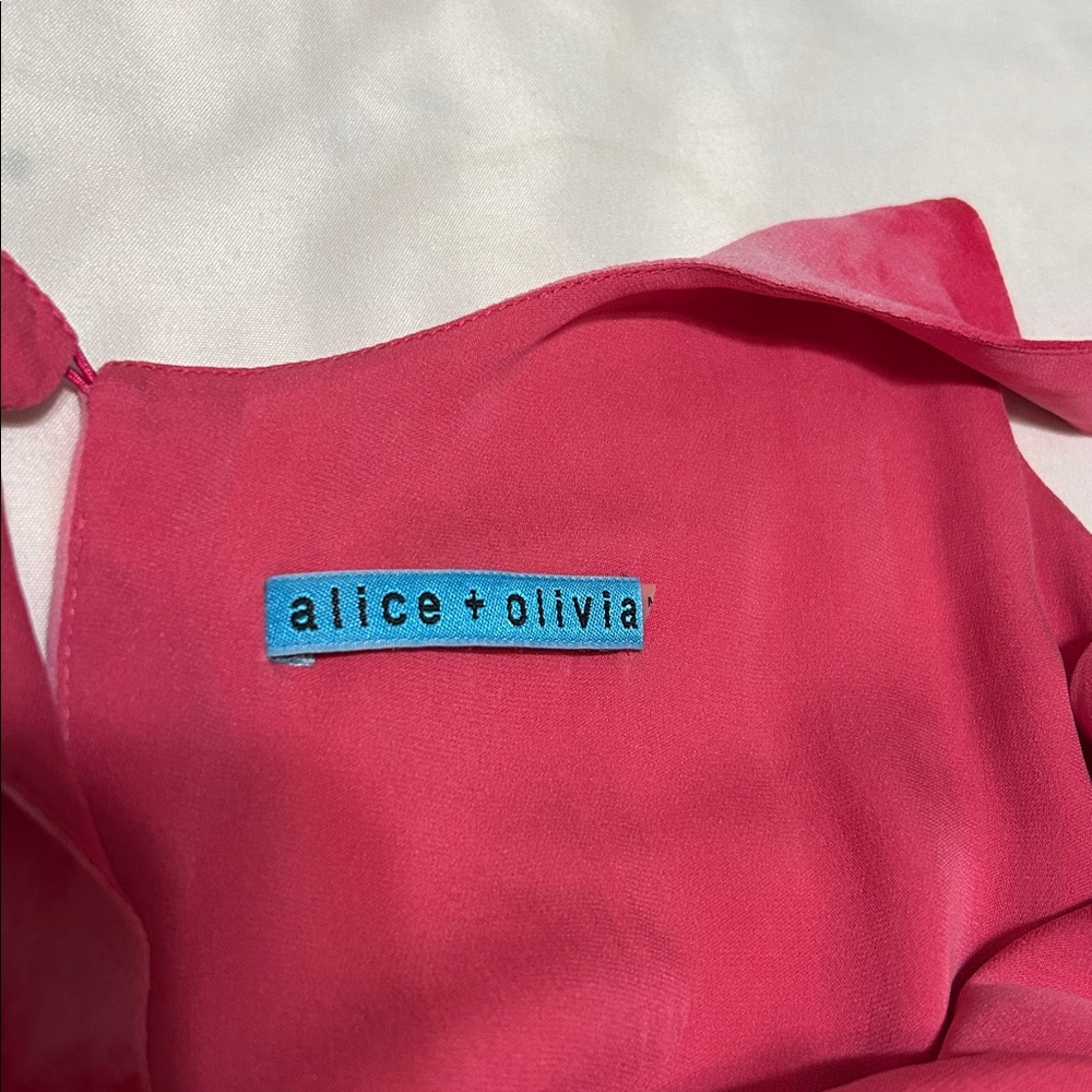 ๐ญ2/$30๐ญ Alice & Olivia pink silk blend sleeveless dress - Picture 7 of 8